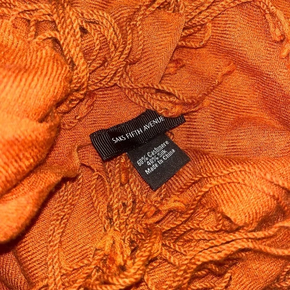 NWT Saks Fifth Avenue Woven Cashmere Silk Pashmina burnt orange